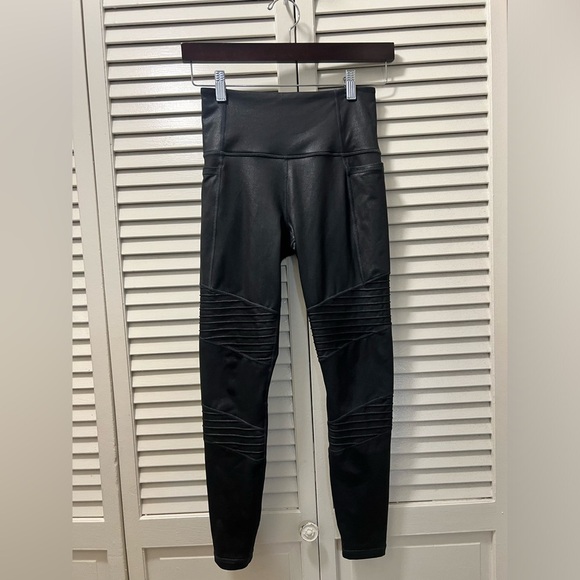 🌿Athleta Inclination Shimmer Moto Tight, size XS🌿 - Picture 12 of 13